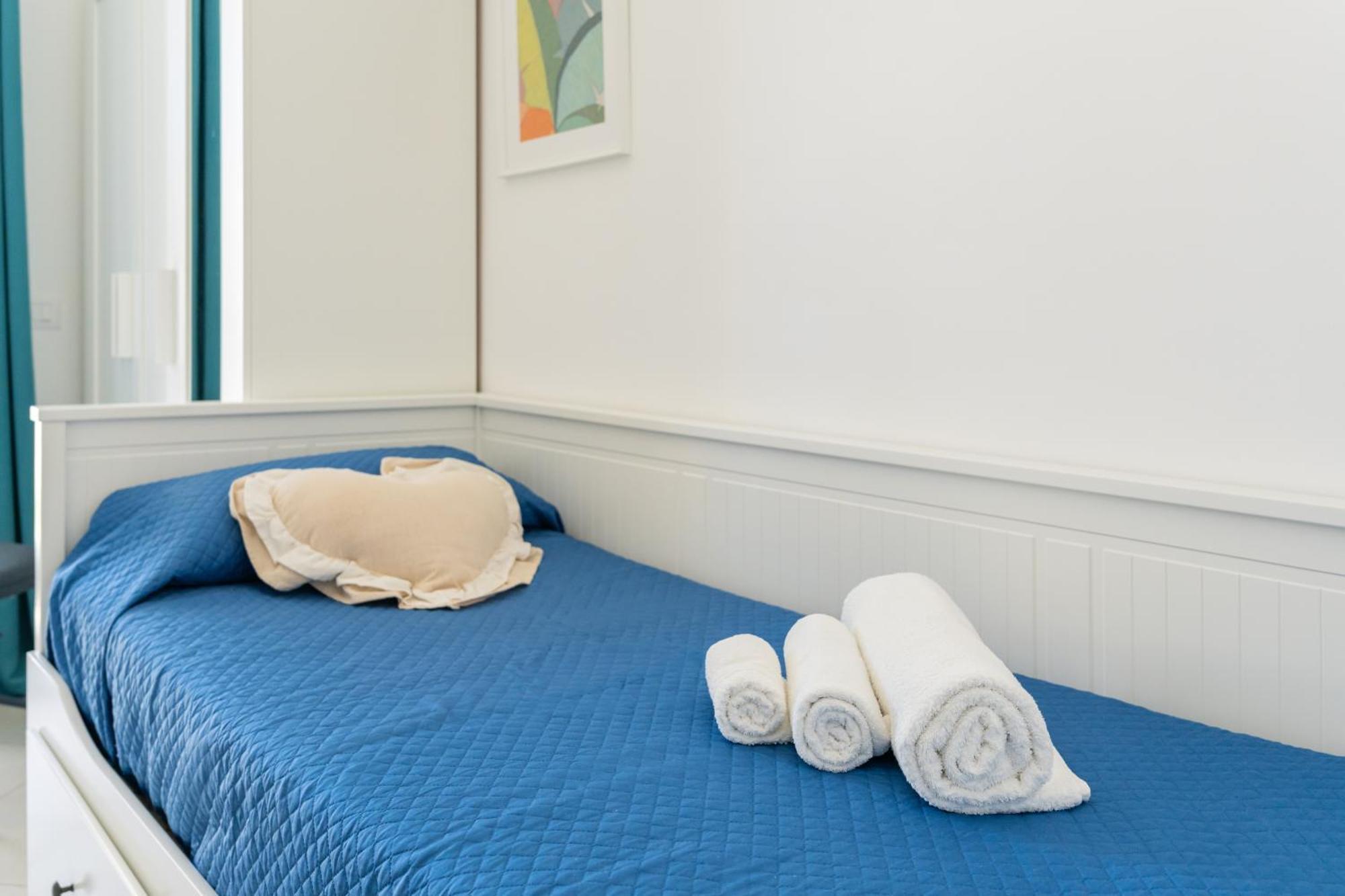Residenza Del Barone Luxury House - Pula, Sardegna Apartment Bagian luar foto